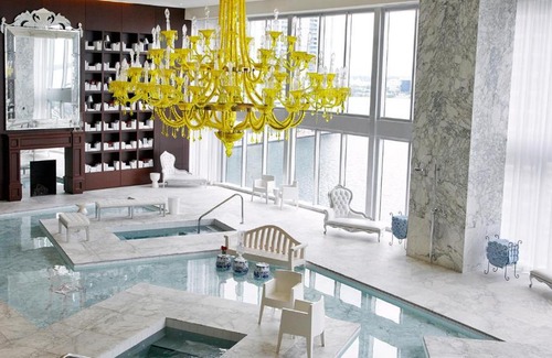 Downtown Miami Apartment | Waterfront Luxury 1 Bedroom IconBrickell with View