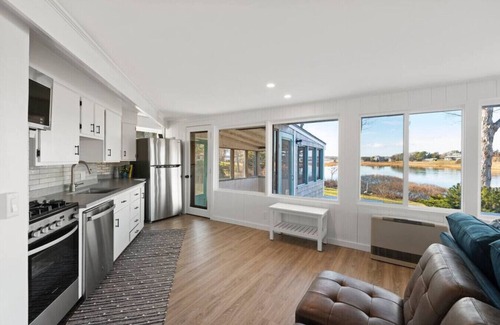 Oak Bluffs House | Waterfront Newly Renovated 2Beds w/Amazing Views