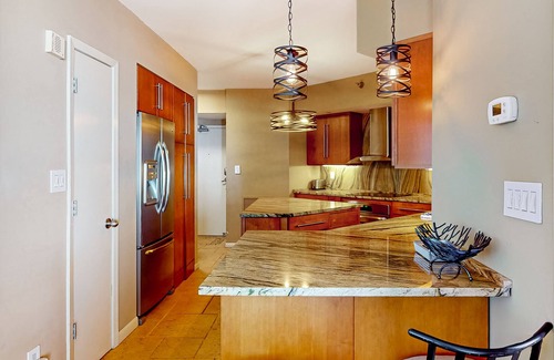 Orange Beach Condo | Waterfront oasis with direct beach access, pool, hot tub, & gym