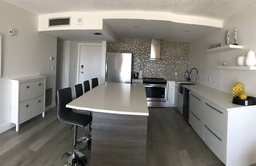 Bayway Isles Condo | Waterfront paradise
