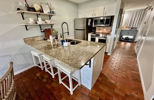 Port O Connor House | WATERFRONT Pirate's Cove # 2 shared pool