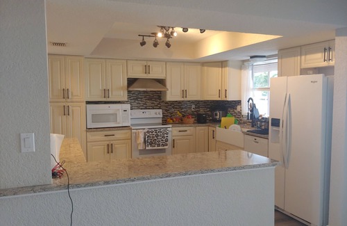 Pembroke Pines House | Waterfront property with a pool