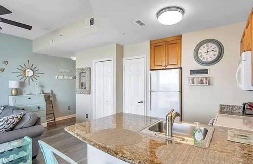 Madeira Beach House | Waterfront quiet condo w Pool by Madeira Beach