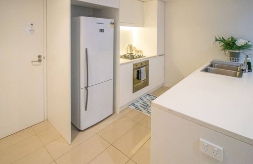 Darwin City Centre Apartment | Waterfront Retreat: Ocean Views ~ Pool ~ Balcony