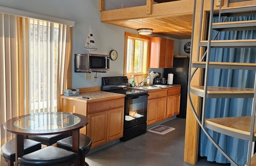 Eastport Apartment | Waterfront Retreat with Loft & Harbor Views in Historic Eastport, Maine