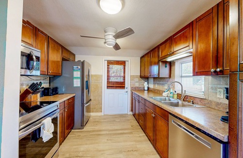 Goodland House | Waterfront retreat with bay views, dog-friendly, & snowbird-ready