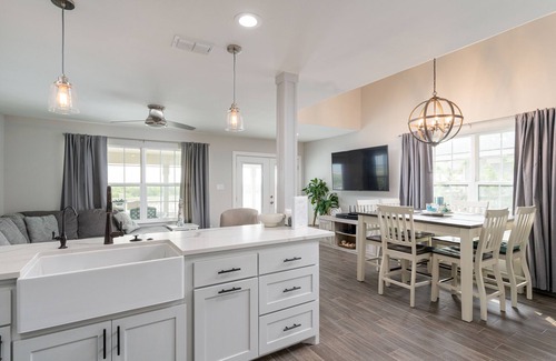 Port Isabel Cottage | Waterfront Sea Cottage