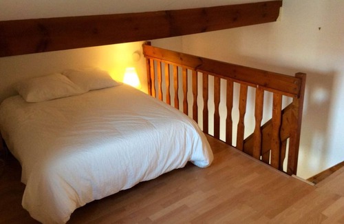 Carcans House | Waterfront Stay – Maubuisson | Cozy house, terrace, private parking, 100m from the lake