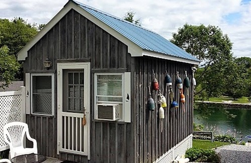 Boothbay Harbor Cottage | Waterfront tiny house cottage! Nautical, kayaks to use!