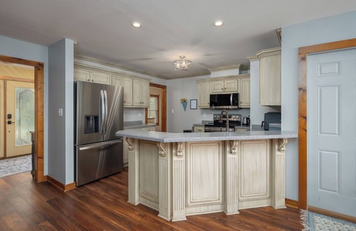 Saint Helena Island House | Waterfront Escape - Seasonal Pool– Perfect for Families & Friends!