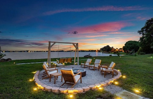 Palm Beach - West Palm Beach House | Waterfront Villa w/Pool Game Room