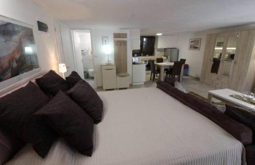 Trebinje Villa | WATERFRONT VILLA SUNSET DREAM WITH POOL