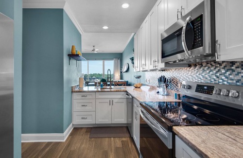 Fort Walton Beach Apartment | Waterfront w/spectacular sunrises and sunsets!