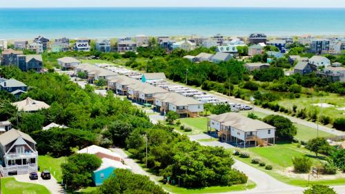 Waves Apartment | Watermen's Cabana 2A - 3-Bed, 2-Bath Apartment - Walk To BEACH Access & PET Friendly!
