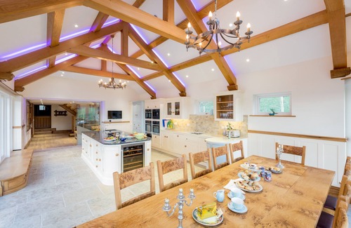Penrith House | Waternook - Luxury House with Lake Access and Hot Tub - Dog-friendly