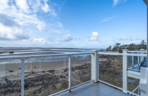 Lincoln City House | Waters Edge 410