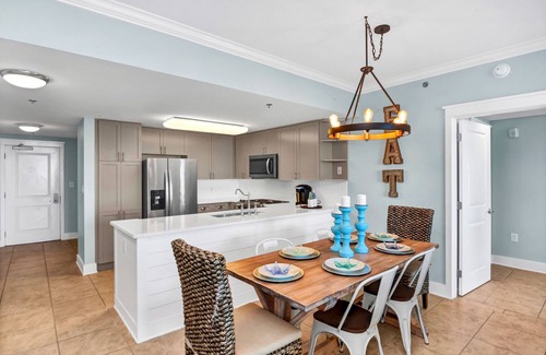 Fort Walton Beach - Destin Condo | 🌟 Waterscape A101 Oceanfront! Ground Floor 3BR + Bunkroom! Beach View!