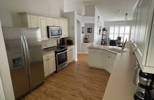 Eagle Pointe South Villa | WATERSIDE is unique: it's the best villa and the best position at Eagle Pointe