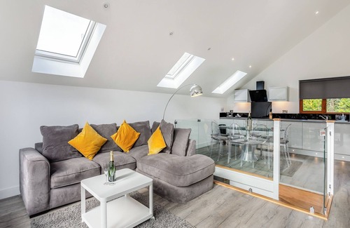 Rastrick Cottage | Waterside Lodge Six - UK38264