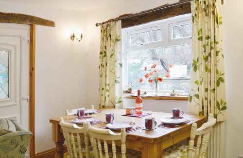 Whitby House | Waterstead Cottage