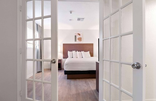 Sandy Springs Hotel | WaterWalk Extended Stay by Wyndham Atlanta Perimeter