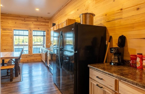 Houghton Cabin | Waterway Trailside Fun Cabin 24B