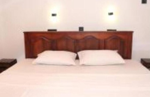Kaduruduwa House | wave crest residence