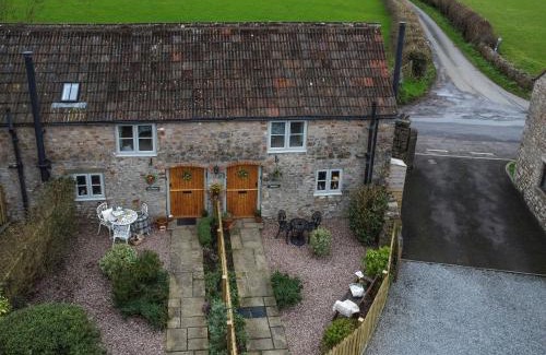 Axbridge House | Wavering