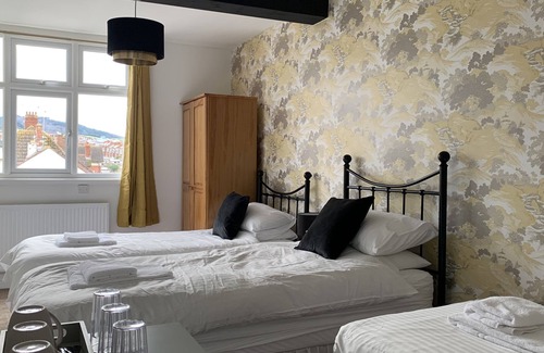 Minehead Bed & Breakfast | Waverley Bed & Breakfast