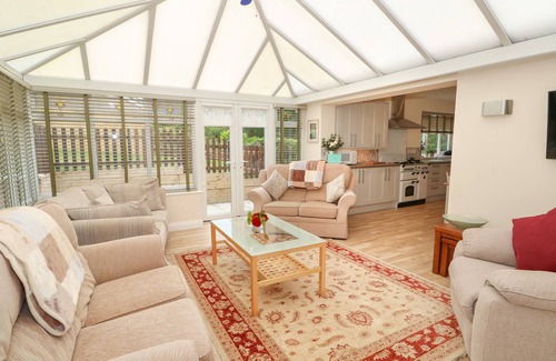 Skendleby House | WAVERLEY, family friendly, country holiday cottage in Spilsby