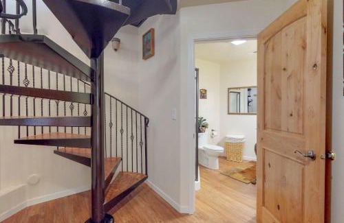 Newport House | Wavewatcher