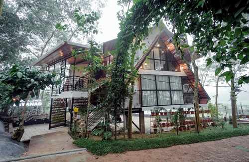 Mananthavady Hotel | Wayanad Vista Palm View Homes