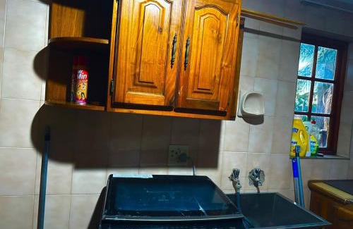 Emalahleni House | Wayside Guesthouse