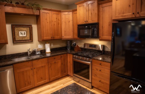 Big Sky Condo | We are RIGHT on the MOUNTAIN! Luxury Condo, PERFECT Location