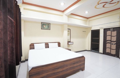 Varanasi Cabin | We provide best rooms at affordable prices, with all attractions in varanasi .