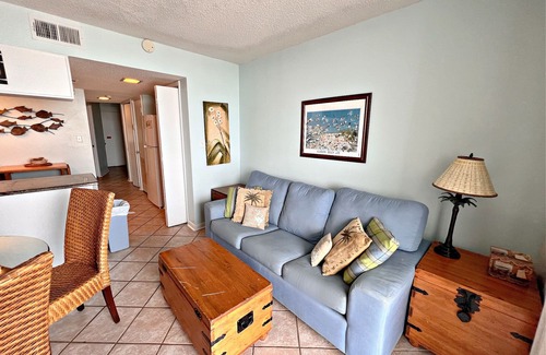 Gulf Shores Condo | We're just waiting for you! Waves, Sand and Fun in the Sun 🌞
