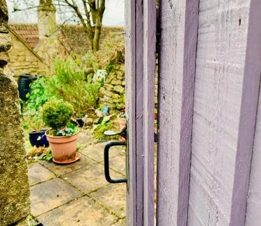 Bradford-on-Avon House | Weaver's Cottage @ Number 10