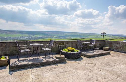 Sutton-in-Craven House | Weavers Cottage