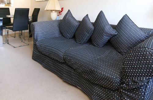 North Shields Apartment | Week2Week Fantastic Tynemouth Apartment with 2 Bathrooms