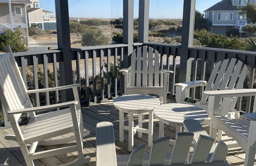 South Beach House | Weekend at Bernie’s! Thurs - Thurs rentals! Avoid weekend ferry tram traffic!
