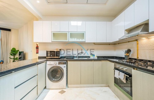 Business Bay Apartment | Weekly Deal 3BR with Overlooking Canal & City Views by Deluxe Holiday Homes