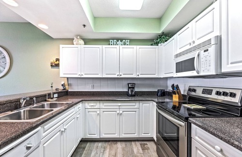 New Smyrna Beach Condo | Weekly Discount! Oceanwalk condo tucked away on the 5th floor. OW14-505