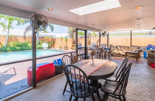 Golfview Harbor House | Weekly Discounts in Boynton. We will beat any price on a comparable property!