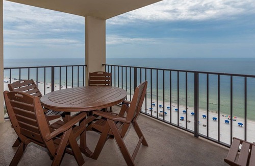 Orange Beach Condo | *WEEKLY SPECIALS!* Phoenix III - 12th Floor - 2 Bedroom