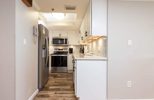 Orange Beach Condo | WEEKLY SPECIALS! Phoenix I *2 Bedroom* 11th Floor