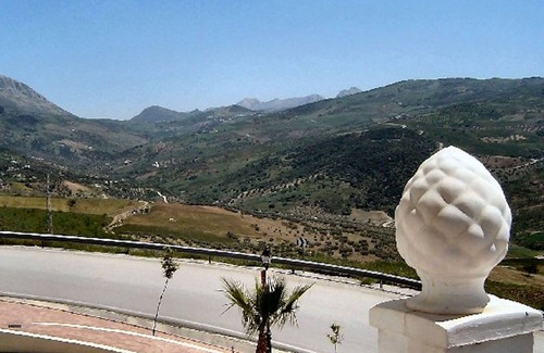 Villanueva de la Concepcion Apartment | Well priced apartment for six with air-con, wifi near village centre.
