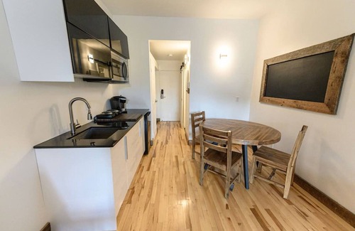 Saint-Roch Apartment | Welcome Downtown, superb loft!