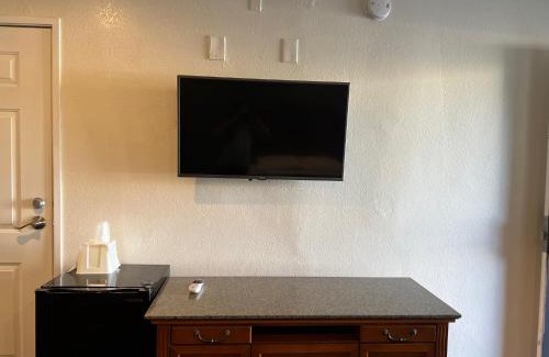 Eagle Rock Hotel | Welcome Inn