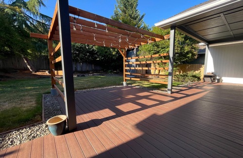 Happy Valley House | Welcome to a 3-bedroom pet friendly house in adorable Happy Valley