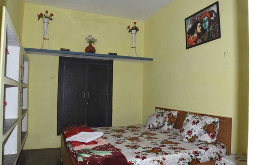 Khajuraho Bed & Breakfast | Welcome to all Travelers Enjoy Leaving With Indian Family and Learn Indian